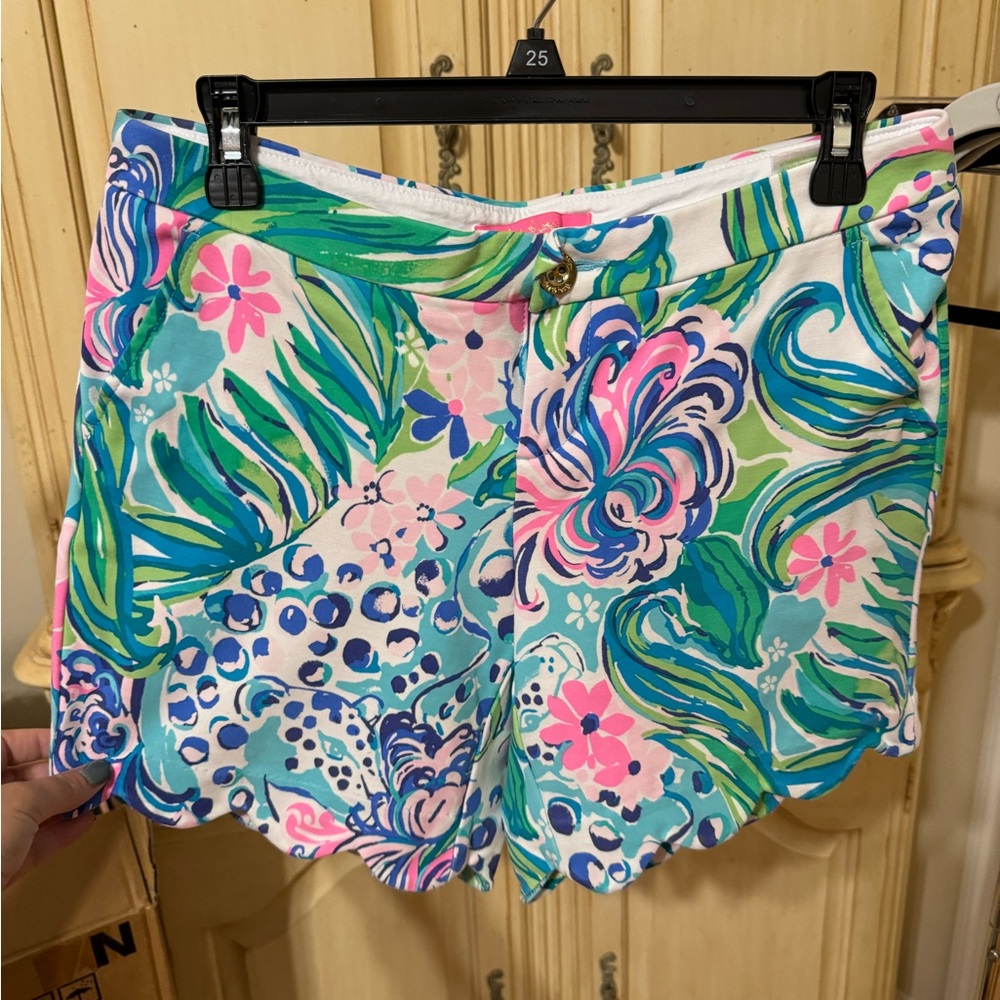 Lilly Pulitzer short